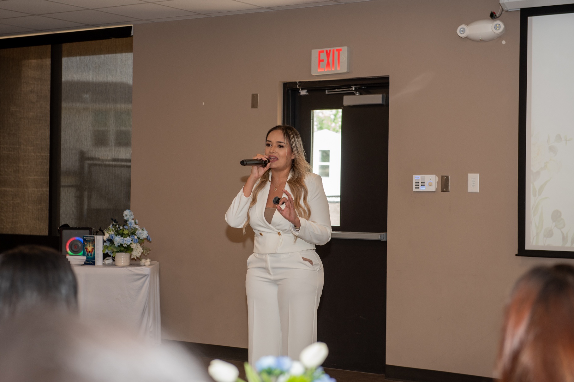 Bianca impartiendo el taller en vivo